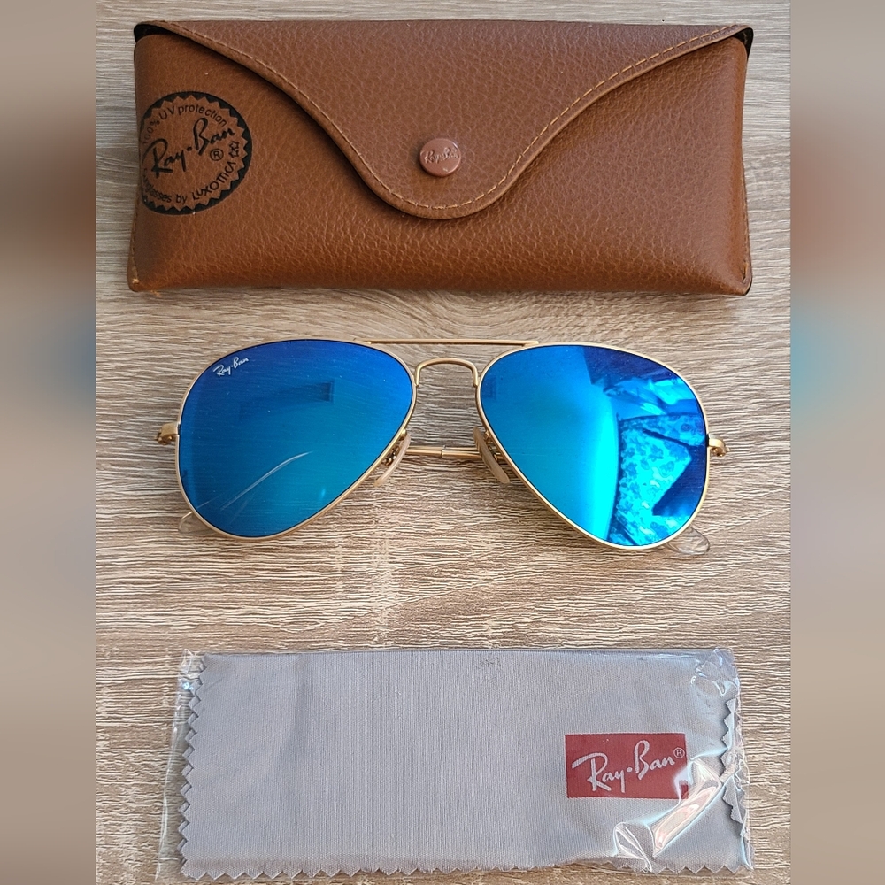 AUTHENTIC Ray-Ban RB3025 Aviator 112/69 Gold Blue Mirror 55mm | Like New w/ Box
